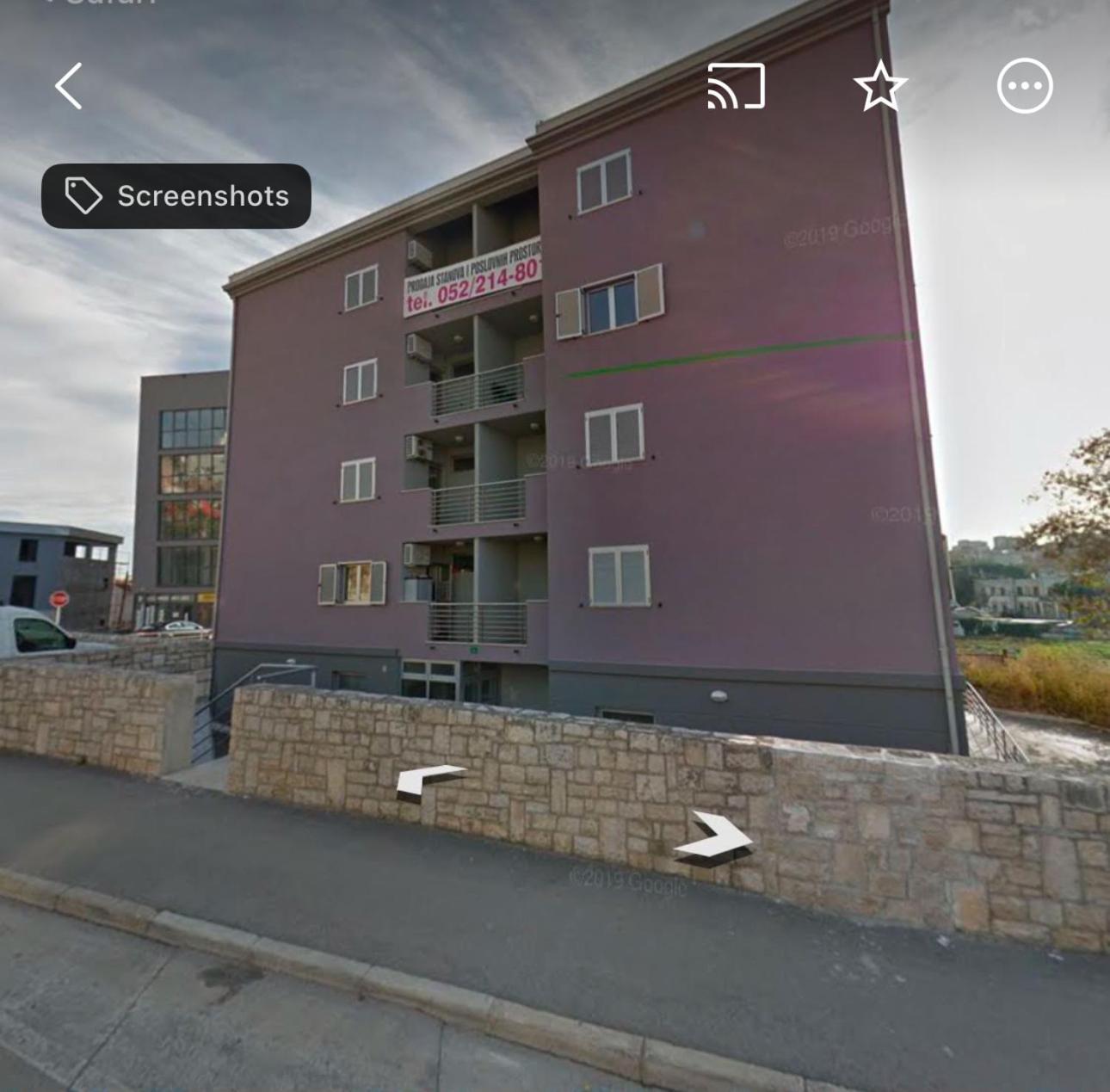 Aureo Apartment Pula Center Bagian luar foto